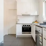 Lovely Bedroom In Eastern Suburbs