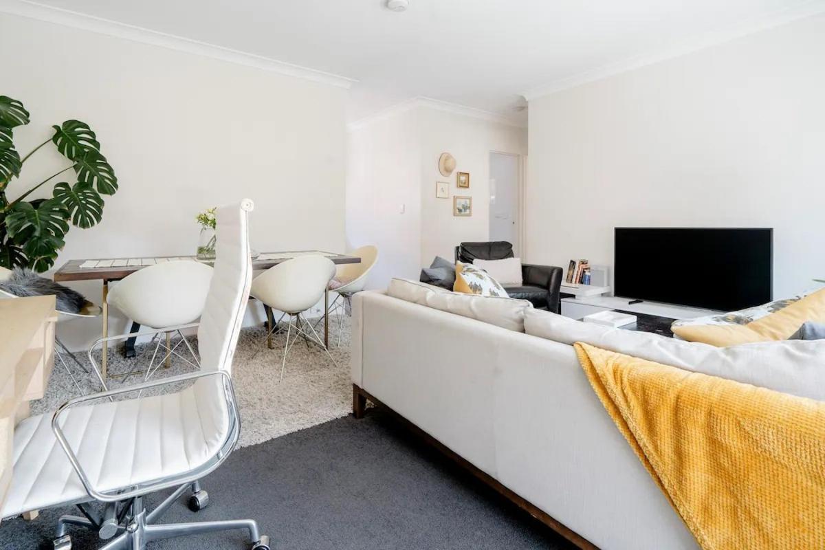 Homestay Lovely Bedroom In Eastern Suburbs *